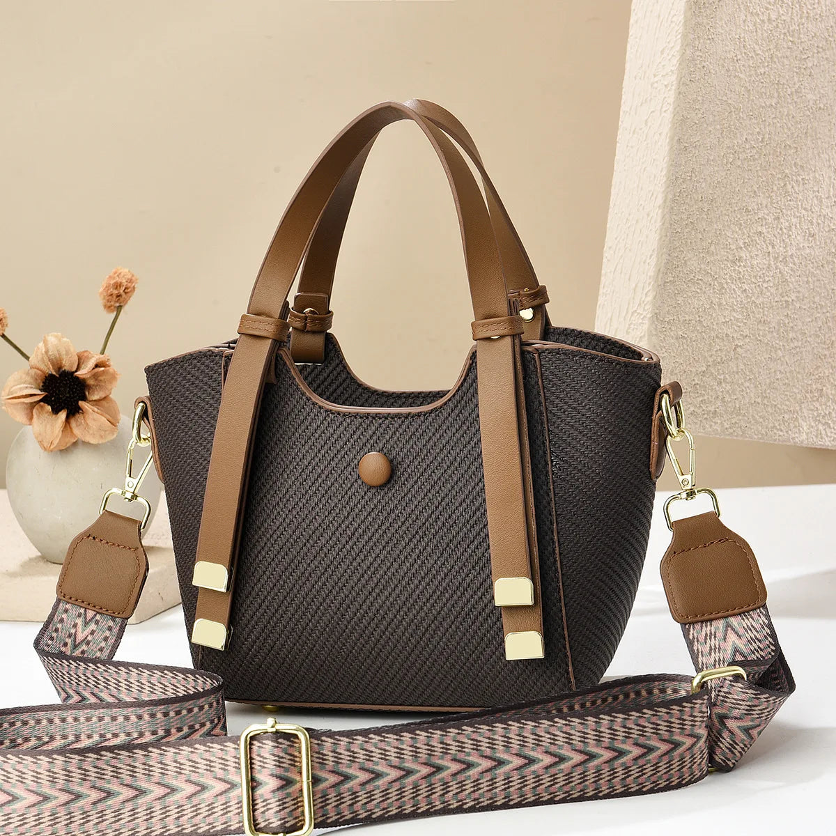 Female luxury designer shoulder bags