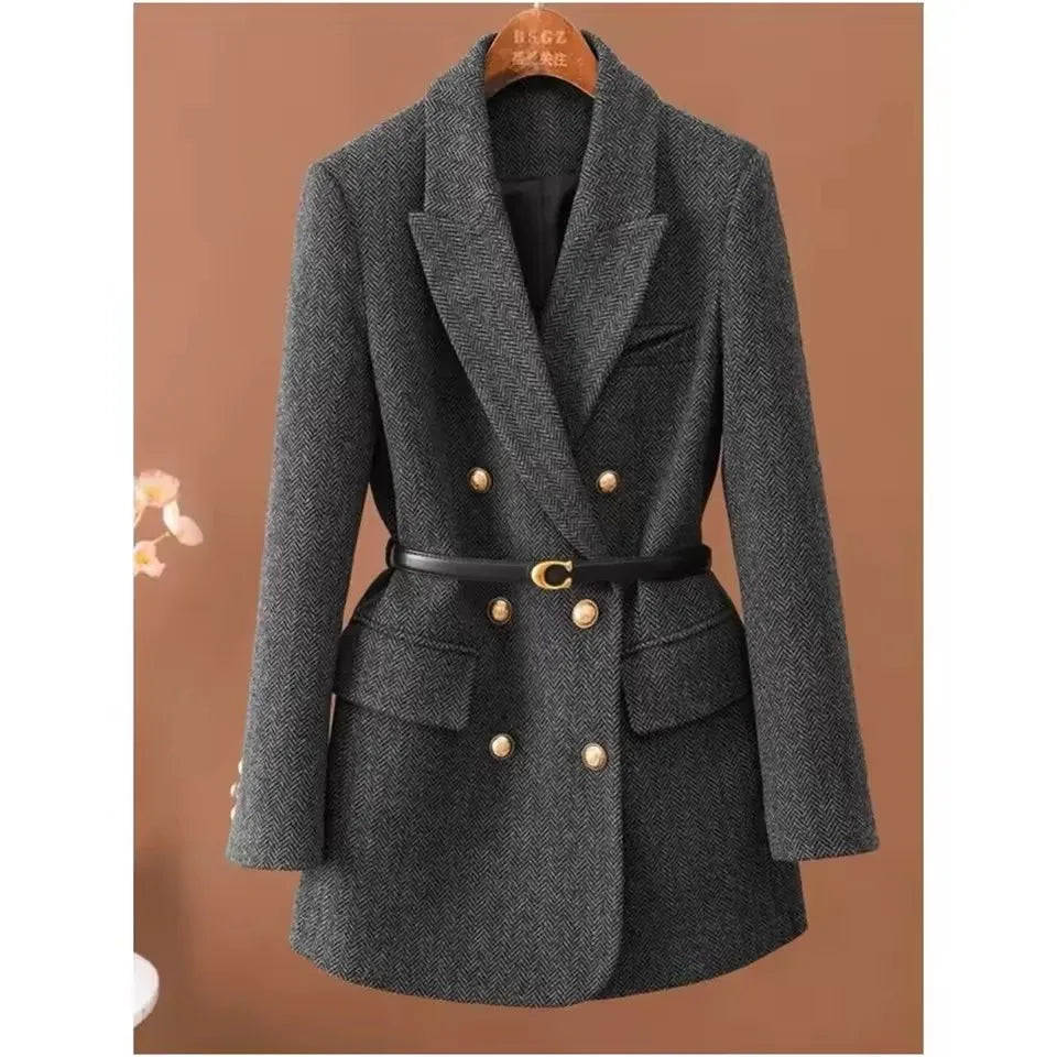 Jacket With Belt A Vintage Wool