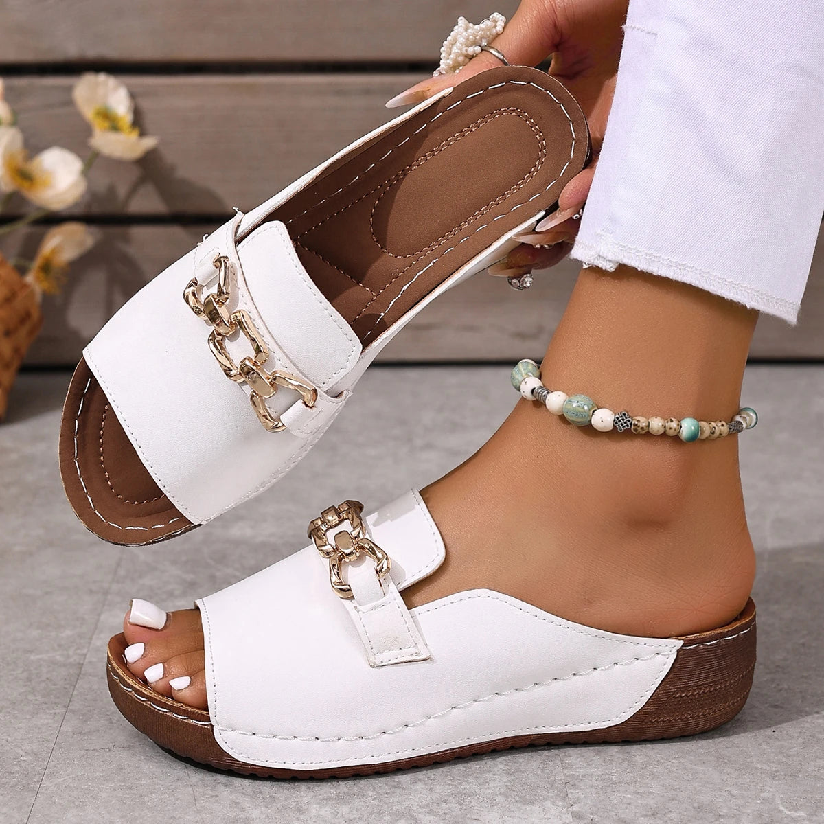 Sandals Women 2025
